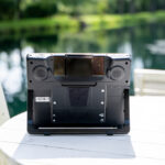 Der Genesis® 16 vereint leistungsstarke Kommunikationssoftware, flexible Bedienmöglichkeiten und robuste Hardware in einer modernen Kommunikationshilfe für unterschiedliche Lebensbereiche.